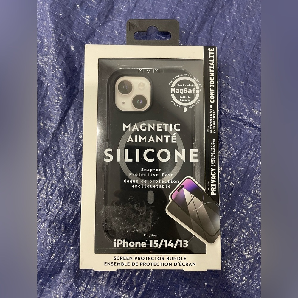 MagSafe iPhone 15/14/13 Protective Case w/ Privacy Screen